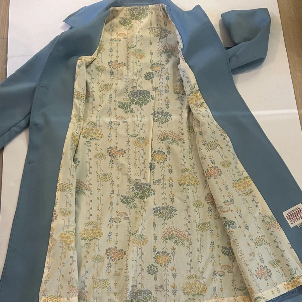 Chic Light Blue Women's Trench Coat - Picture 7 of 9